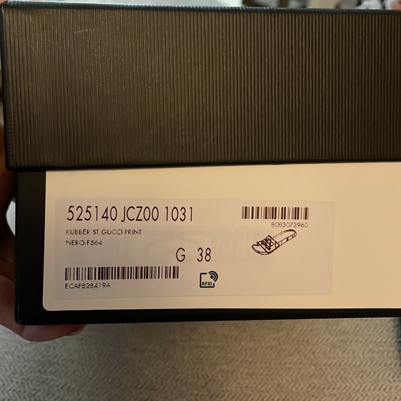 NWT Authentic Rubber St. Gucci print logo slides. - Picture 11 of 11